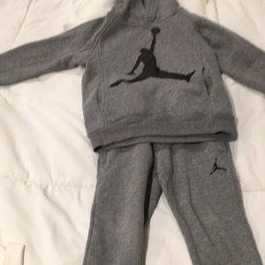 Toddler boys Jordan sweatsuit